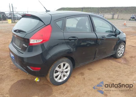 2011 Ford Fiesta Se z USA, uszkodzony, nr VIN 3FADP4EJ4BM124140